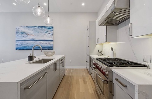 Fort Point Condo | Luxury Penthouse Condo in the Heart of Seaport/Historic Fort Point