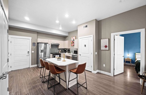 Downtown Salt Lake City Apartment | Luxury Penthouse High-Rise Living in SLC