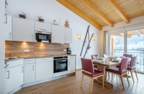 Werfenweng Apartment | Luxury penthouse with idyllic mountain views