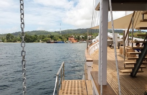 Labuan Bajo Boat Rental | Luxury Phinisi Yacht