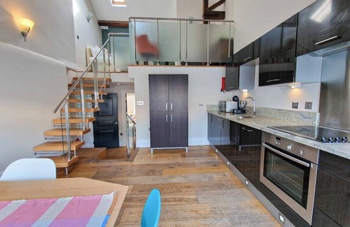 Manchester City Centre Apartment | Luxury Piccadilly Duplex Flat by City SuperHost