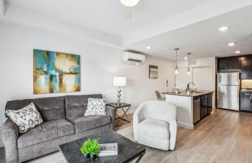 Marble Falls Apartment | Luxury Pool Home, Mins To Hospitals, Gym