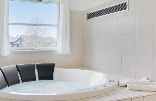 Idestrup House | Luxury Pool Villa Marielyst - By Traum Ferienwohnungen