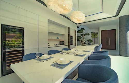 Rawai Villa | Luxury Pool Villa in Nai Harn - Villa Solana