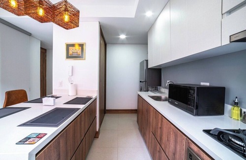 Granada Apartment | Luxury Poolside Retreat in Cali | Steps from Granada's Best Bars & Gastronomy