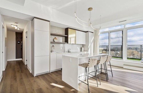 Leslieville Condo | Luxury, Privacy, Perfection in Leslieville!