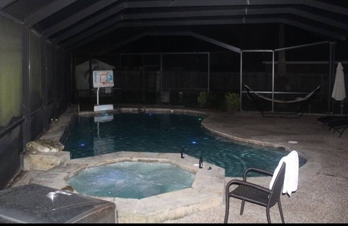 Barker House | Luxury private enclosed pool spa king bed