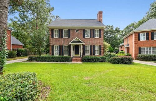Columbia House | Luxury Private Home Near USC