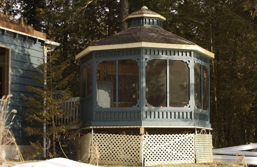 Memphremagog Regional County Municipality House | Luxury Private Property Directly On The Lake with small beach and wharf