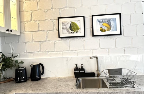 Westlake House | Luxury private room staying in Westlake QLD 4074