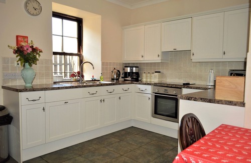 Ardentinny House | Luxury property sleeping 14 with extensive garden, sauna and hot-tub near Dunoon