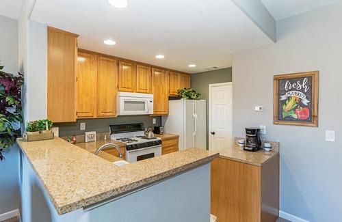 Reno/Tahoe Airport Condo | Luxury Reno Resort Living-Pet Friendly- Attached Garage