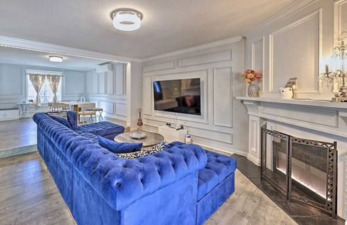 Claremont House | Luxury Renovated Central Claremont Retreat