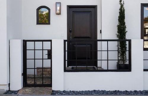 La Jolla House | Luxury, renovated, oceanfront home with incredible deck & views - dogs welcome