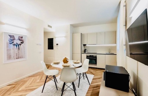 Iseo Apartment | Luxury residence in the historic center