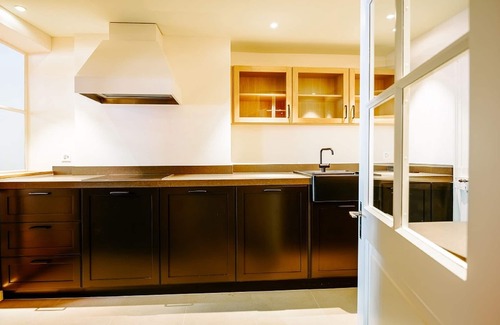 Old Town Apartment | Luxury Residences by Widder Hotel