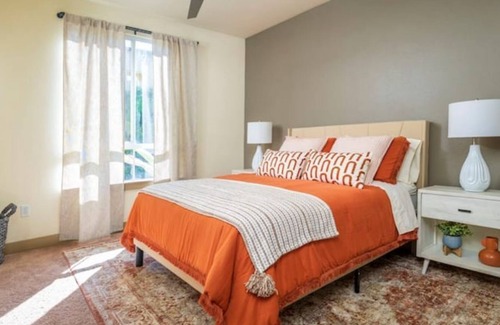 Valencia Condo | Luxury Resort Condo by Six Flags Magic Mountain