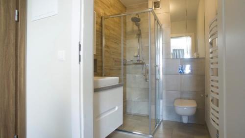 Krynica Morska Apartment | Luxury Resort Krynica -Apartamenty No 1 with swimming pool