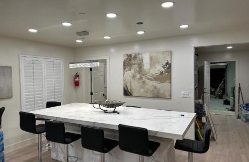 Lakeside Villa | Luxury Resort POOL/SPA/Golf/Grill/Games/Sleep 40+