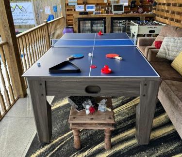 Deal House | Luxury retreat 32c pool jacuzzi games bar oasis