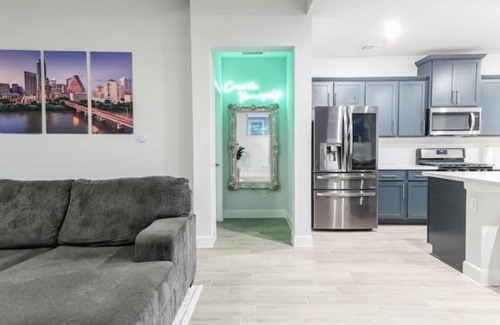 Austin House | Luxury Retreat-5 min to COTA-15min to Downtown ATX, 7 min to Airport-Concourse