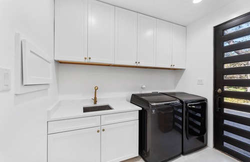 Helotes House | Luxury retreat in prime location close to entertainment, restaurants & shopping