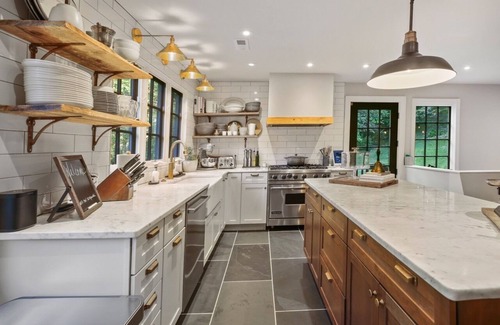 Fishers Hill Cabin | Luxury Retreat in the Shenandoah Valley w/Hot Tub & 6 Passenger ATV