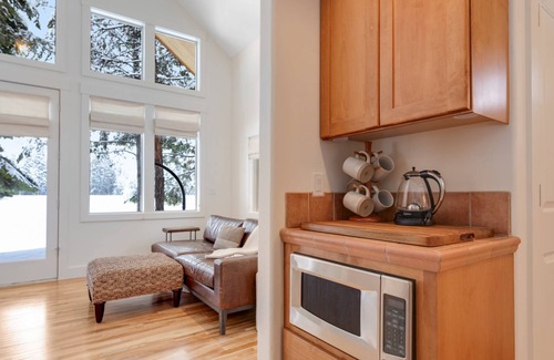 McCall House | Luxury Retreat w/Guest House on Secluded Pond w/TOYS - Kayaks, SUP's, & Canoe | EV Charger