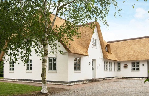 Gram House | Luxury Retreat with Hot Tub - By Traum Ferienwohnungen