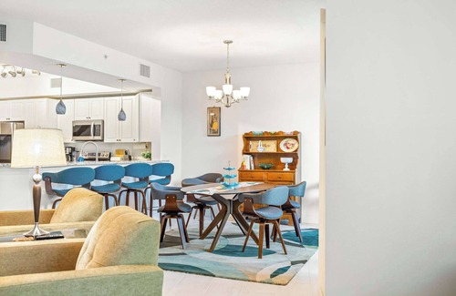 Merritt Island Apartment | Luxury River Front Secluded Condo w Resort Amenities