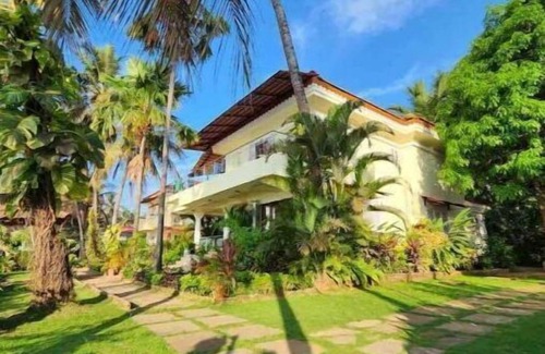 Cavelossim Villa | Luxury River front large 3 Bed serene villa Goa