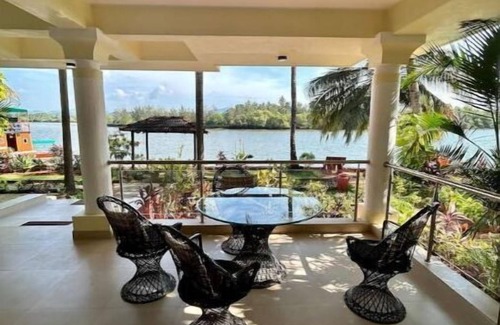 Cavelossim Villa | Luxury River front large 3 Bed serene villa Goa