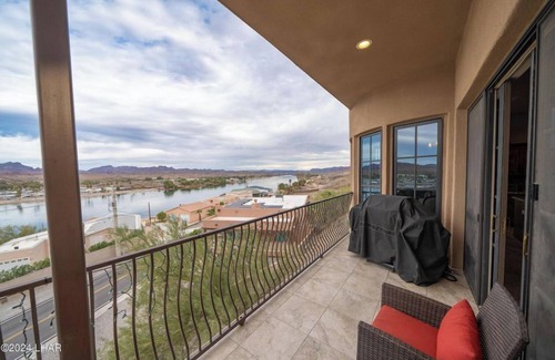 Cienega Springs House | Luxury River Villa, Game Room & Boat Garage