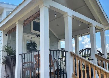 Knox County House | Luxury Riverfront Tiny House- AMAZING VIEWS- #111