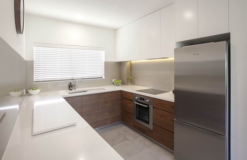 Noosaville Apartment | Luxury riverfront apartment, free use of bikes and kayaks, free fast wifi