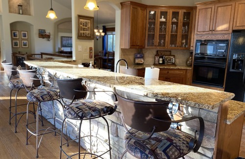 Buena Vista House | Luxury Riverfront Home on 2 Acres, with Hot Tub, only minutes from downtown BV