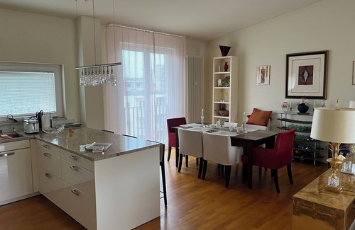 Wilmersdorf Apartment | Luxury roof top apartment with parking and AC in the city center