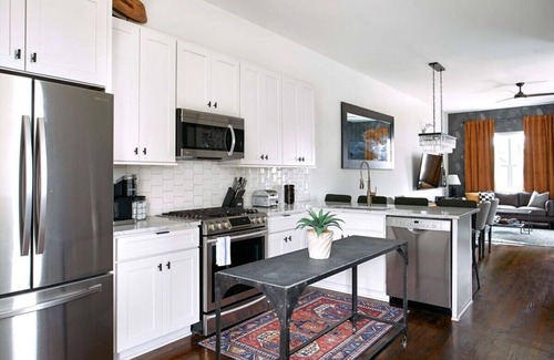 Hillsboro West End House | Luxury Rooftop Retreat in Nashville