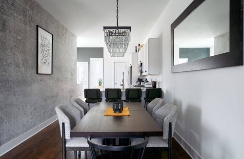 Hillsboro West End House | Luxury Rooftop Retreat in Nashville