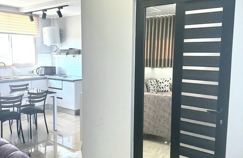 Rejiche Apartment | Luxury Rooftop WiFi, AC, BBQ