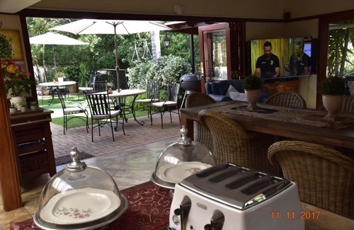 Middelburg House | LUXURY ROOM @ 4 STAR GUEST HOUSE