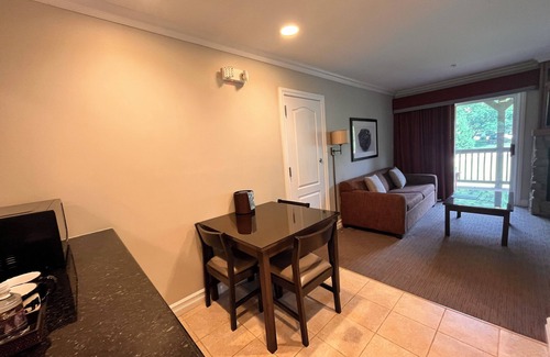 Vernon House | Luxury Room at Minerals Hotel and Spa @ Crystal Spring