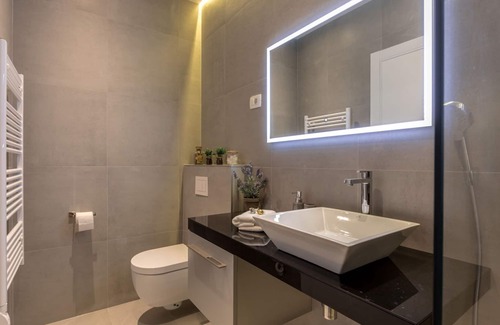 Bacvice Apartment | Luxury Room Grevillea in Split