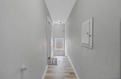 Mount Airy Apartment | Luxury room in Cincinnati