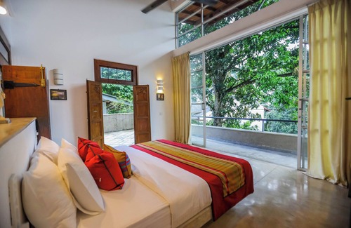 Kandy Bed & Breakfast | Luxury Room in Kandy