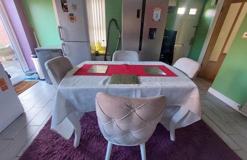 Walsall House | Luxury room in Walsall