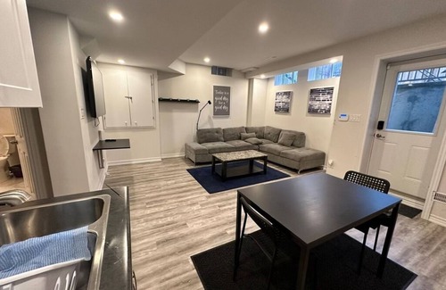 Brampton House | Luxury ROOM rental in BSMT apartment