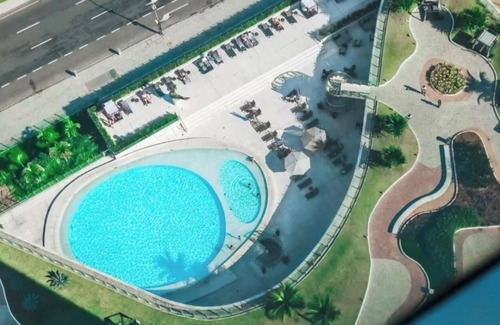 Sao Conrado House | Luxury room with mountain sea view