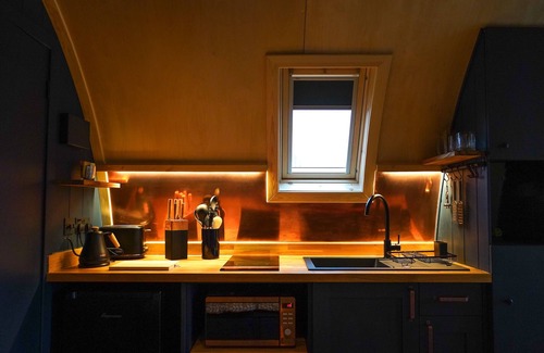 Weston Cabin | Luxury Rural Cabin with Wood Fired Hot Tub