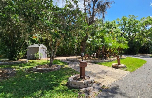 River Ranch RV Rental | Luxury RV Site at River Ranch! Large Corner Lot, Walk to Pool and Laundry! 374